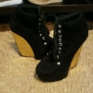 Platform ankle boots.